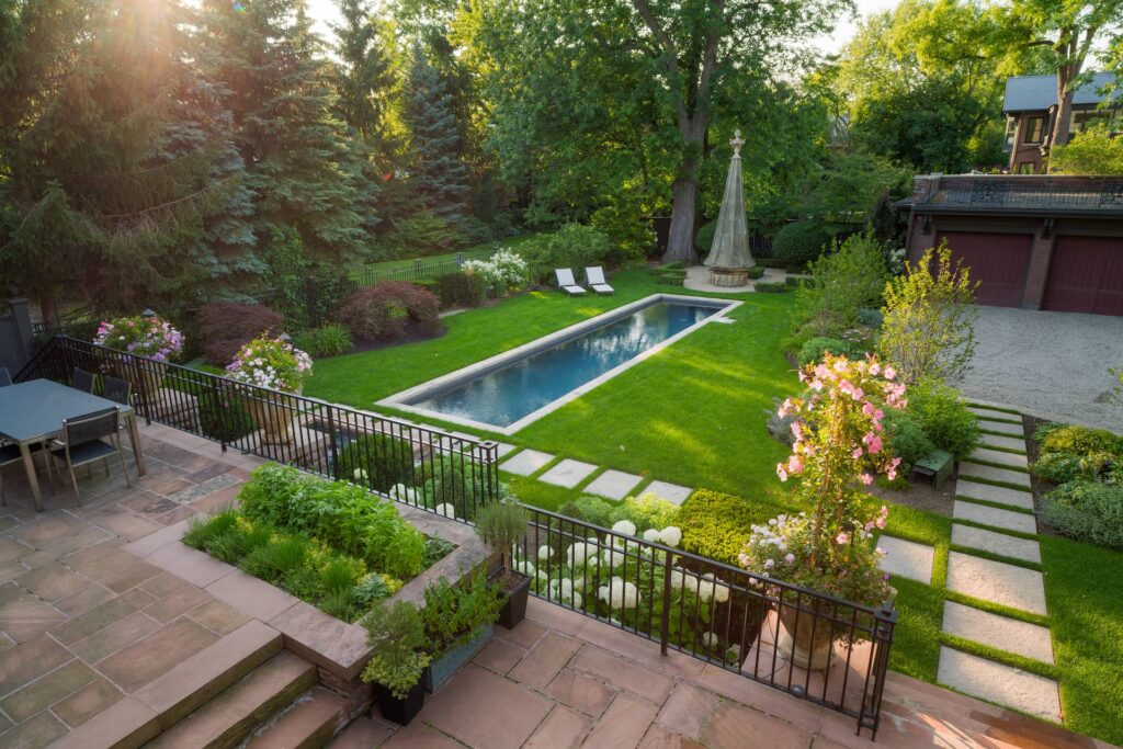 Coivic - 20 Elm Project - High-end landscaping services